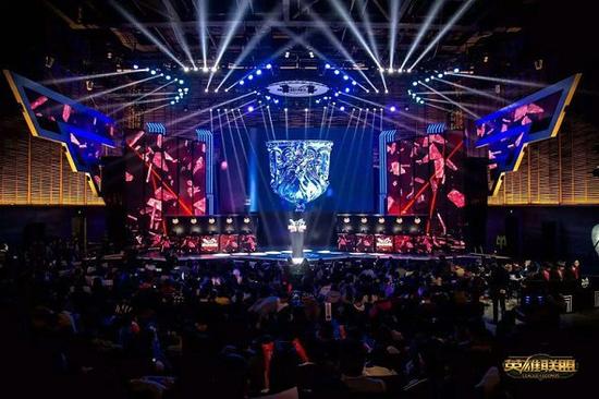 更强调向反 更强调向反