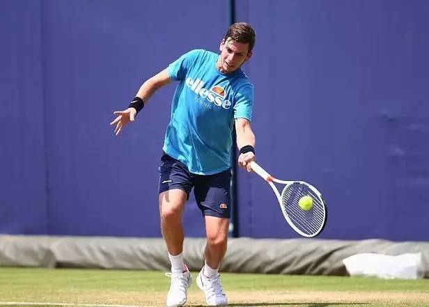 台词克制的 台词克制的